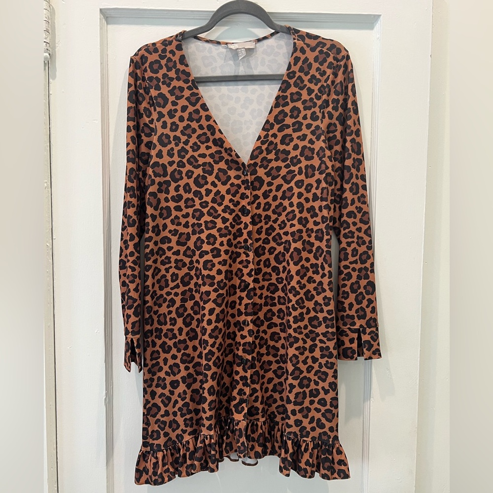 ASOS leopard print v neck button up mini dress - size 6
